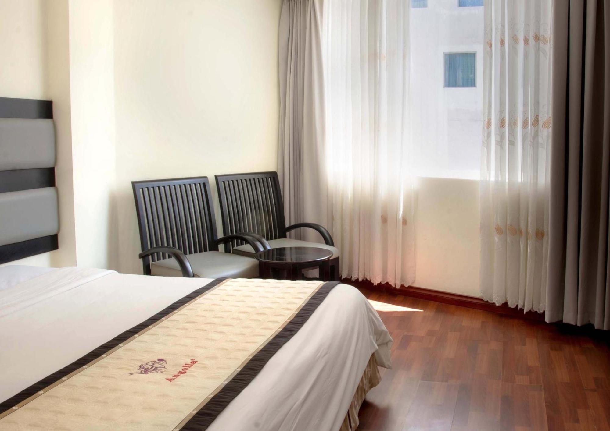 Angella Hotel На Транг Екстериор снимка