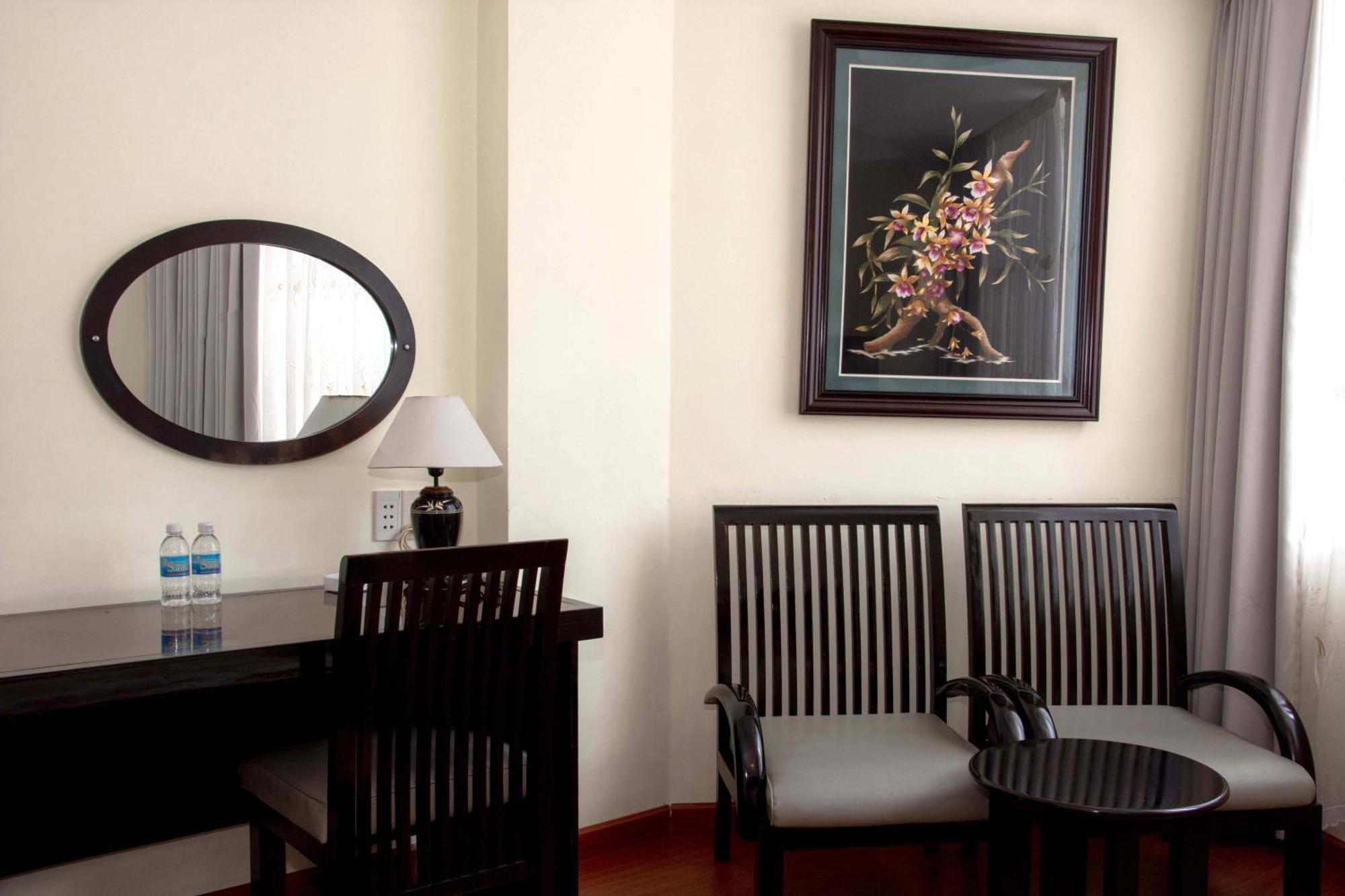 Angella Hotel На Транг Екстериор снимка