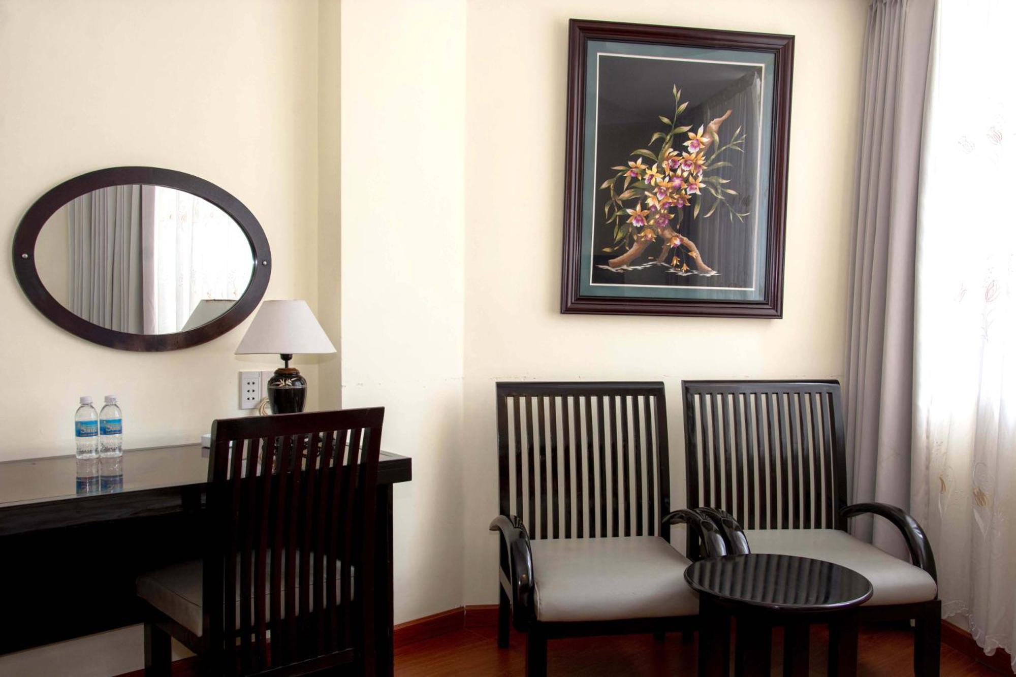 Angella Hotel На Транг Екстериор снимка