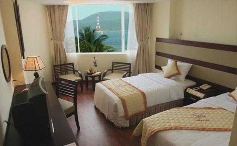 Angella Hotel На Транг Екстериор снимка