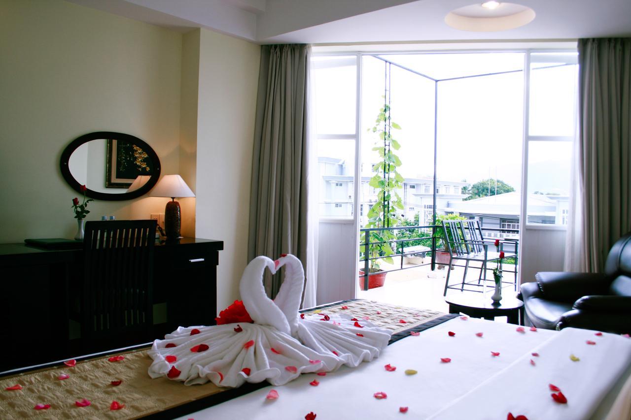 Angella Hotel На Транг Екстериор снимка
