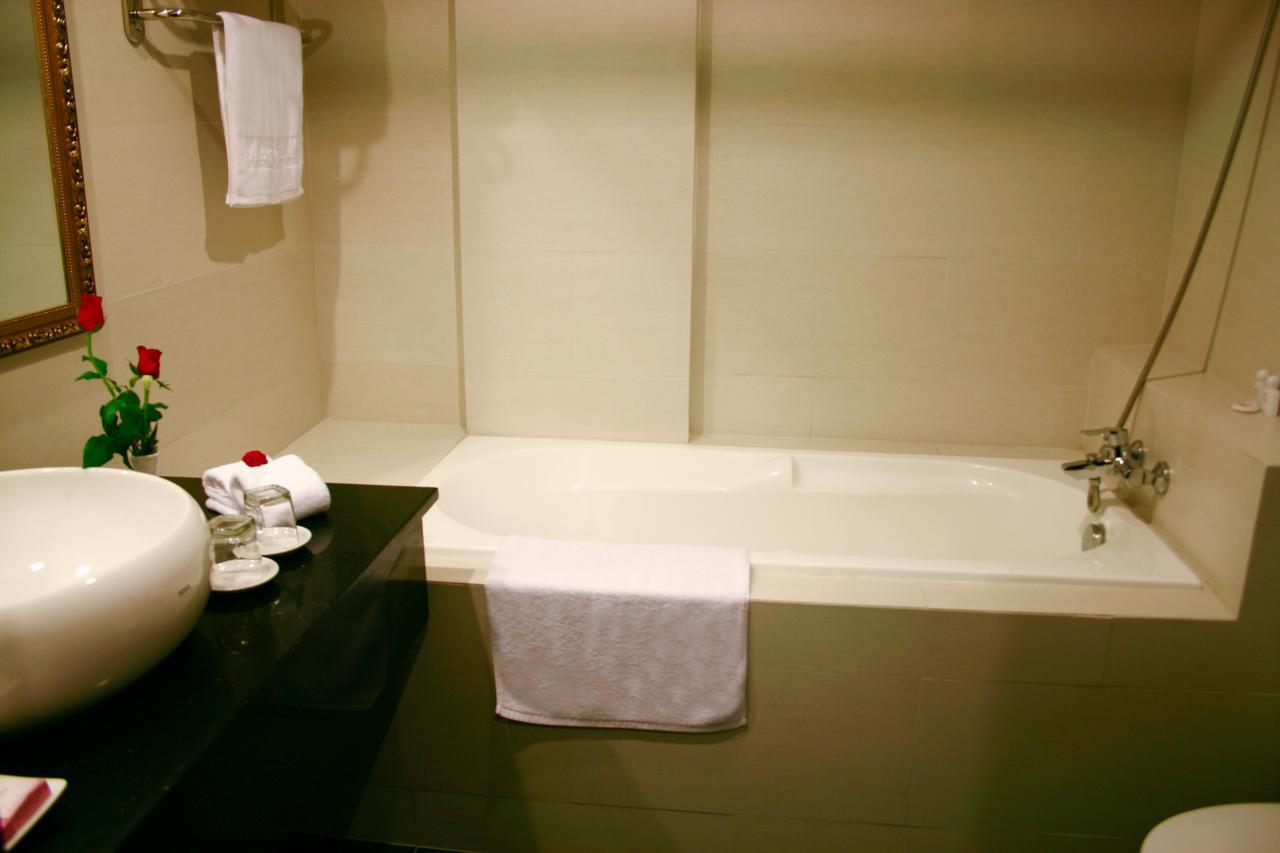Angella Hotel На Транг Екстериор снимка