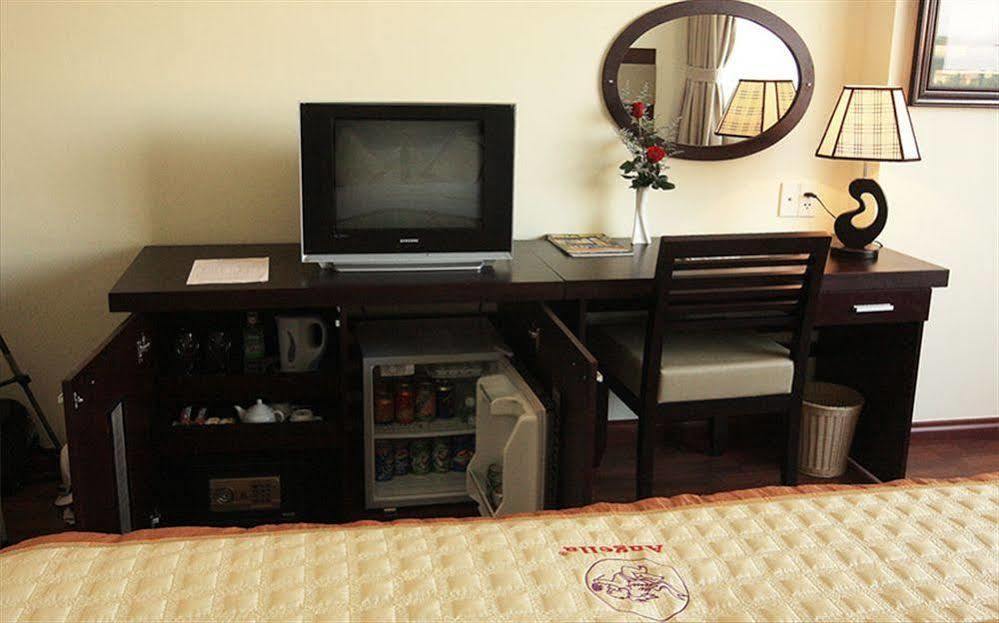 Angella Hotel На Транг Екстериор снимка