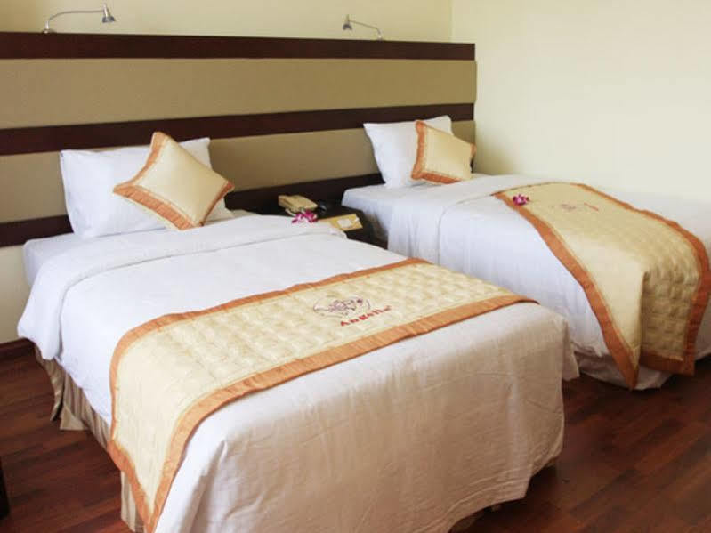 Angella Hotel На Транг Екстериор снимка