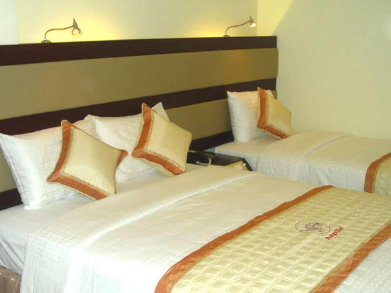 Angella Hotel На Транг Екстериор снимка