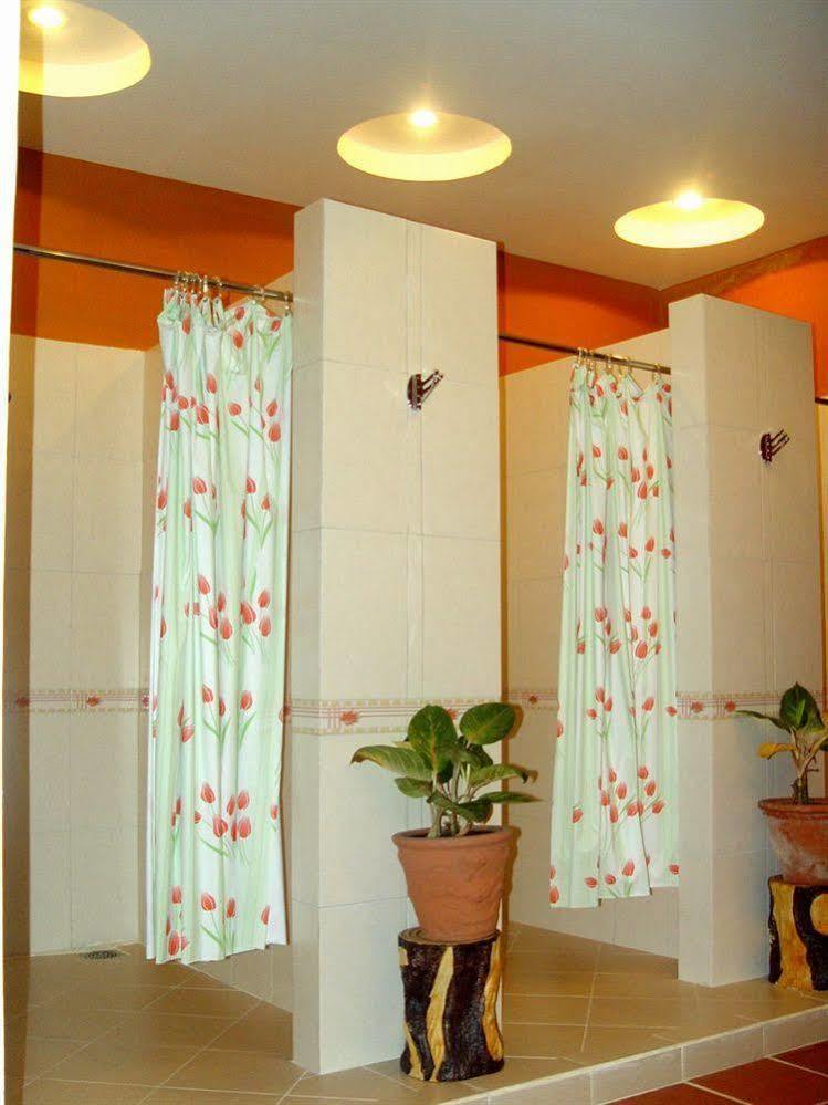 Angella Hotel На Транг Екстериор снимка