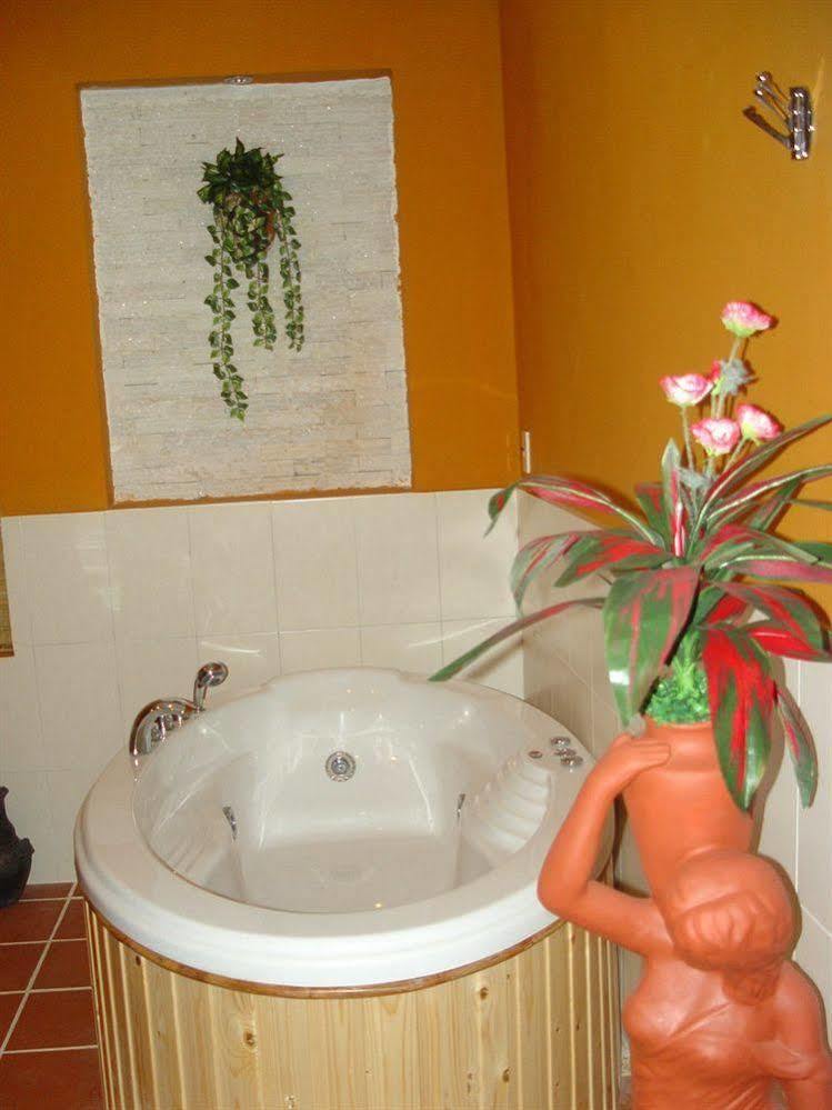 Angella Hotel На Транг Екстериор снимка